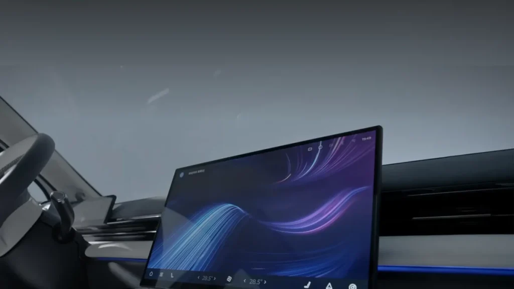 OMODA 7 modelinin 15.6 inç kayar ekranı